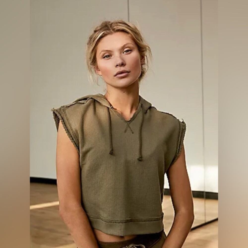 Free people movement swoop crop pullover hoodie sweatshirt olive green womens L